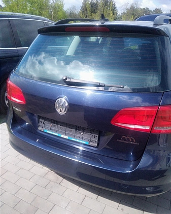 Volkswagen Passat cena 26400 przebieg: 210000, rok produkcji 2011 z Słubice małe 67